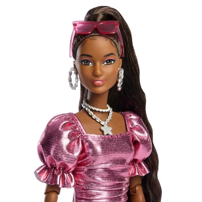Barbie - Poupée Deluxe Style - Robe coupe boule corail métallisé - Barbie - JFP41