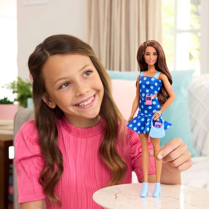 Image secondaire de Barbie Poupée Fashionistas en Robe Bleue à Pois