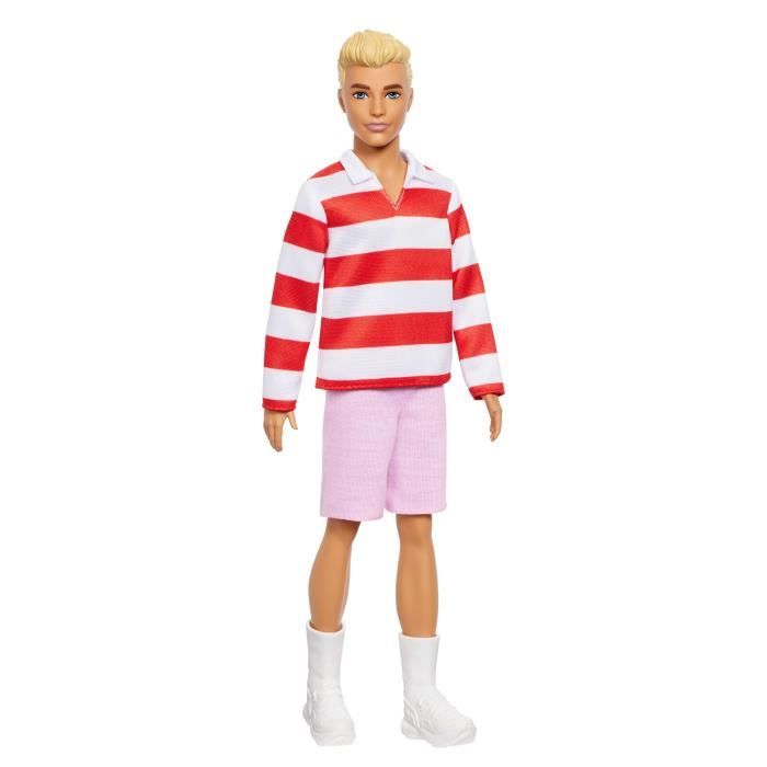 Image secondaire de Barbie - Poupée Ken Fashionistas avec haut a rayures rouges et short - Barbie - HYV01