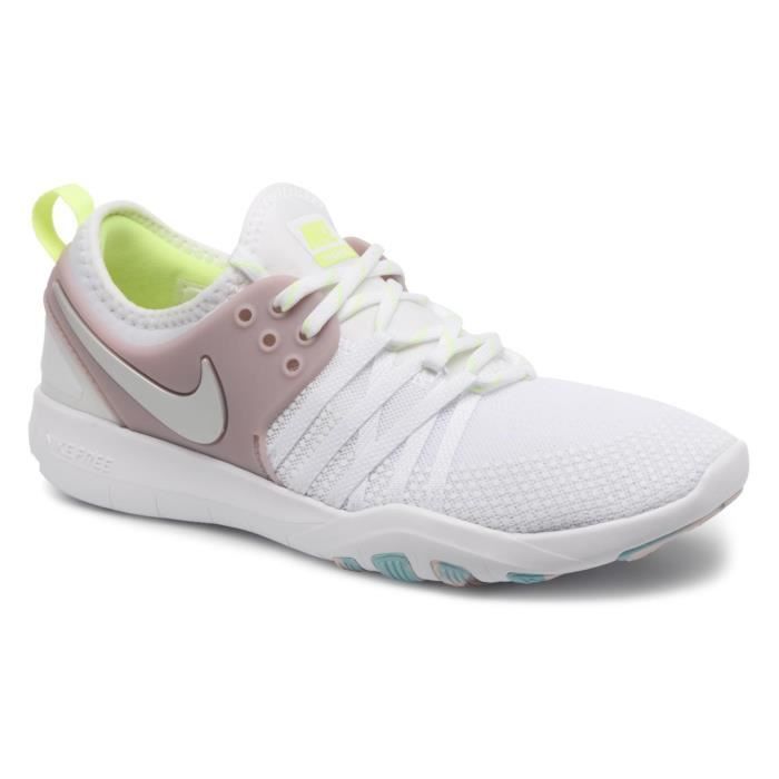 NIKE Baskets Free Tr 7 Dames Training - Femme - blanc métallique