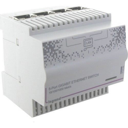 Switch mobile 4 sorties RJ45 1 giga legrand413009