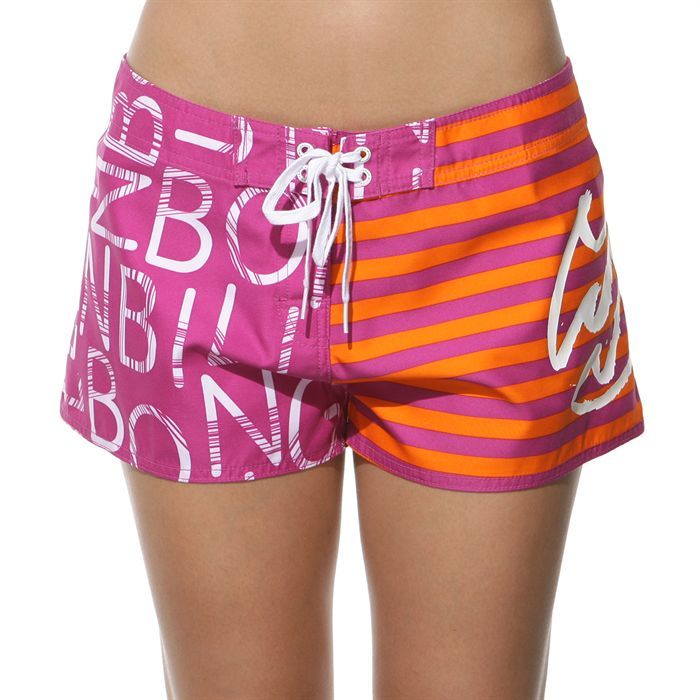 Modèle Sea 25. Coloris  rose et orange. On adore le joli Boardshort