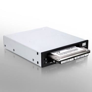 XIGMATEK Rack 2,5'' + Lecteur carte mémoire & USB3.0