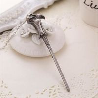 SAUTOIR ET COLLIER Collier de baguette magique Harry Potter SAUTOIR ET COLLIER Collier de baguette magique Harry Potter