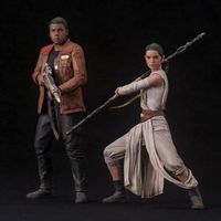 FIGURINE - PERSONNAGE Pack de 2 statues Star Wars Ep.7: Rey et Finn FIGURINE - PERSONNAGE Pack de 2 statues Star Wars Ep.7: Rey et Finn