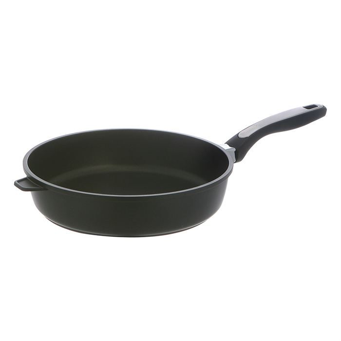 Sauteuse 28 cm   En fonte daluminium   Revêtement intérieur PTFE