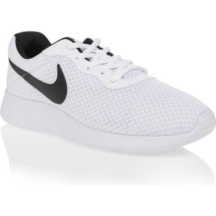 NIKE Baskets Tanjun - Homme - Blanc et Noir