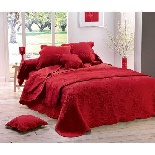 couvre lit rouge