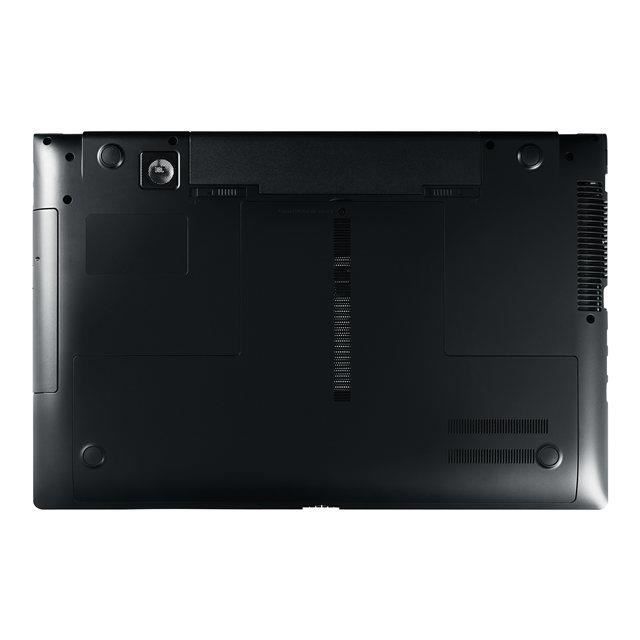 SAMSUNG   NP550P7C T05FR   SÉRIE 5   ORDINATEUR PORTABLE 17,3 (44 CM