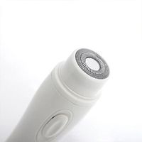 ÉPILATEUR ÉLECTRIQUE ÉPILATEUR ÉLECTRIQUE MINI 11,5 x 2,5 cm. ÉPILATEUR ÉLECTRIQUE ÉPILATEUR ÉLECTRIQUE MINI 11,5 x 2,5 cm.