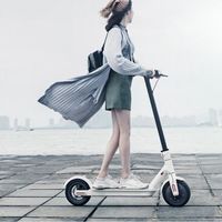 TROTTINETTE ELECTRIQUE XIAOMI Trottinette électrique M365 - 250W - 8,6 Ah TROTTINETTE ELECTRIQUE XIAOMI Trottinette électrique M365 - 250W - 8,6 Ah