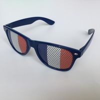 LUNETTES DE SOLEIL Lunettes de soleil Drapeau National GOGOU Francela LUNETTES DE SOLEIL Lunettes de soleil Drapeau National GOGOU Francela