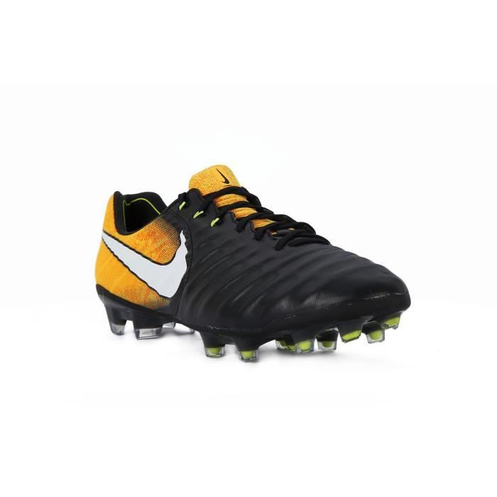 nike tiempo legend