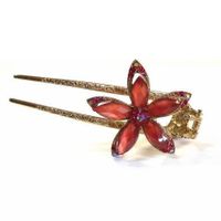 BARRETTE - CHOUCHOU PIQUE A CHIGNON COLLECTION SOLENA EN CRISTAL ROUGE BARRETTE - CHOUCHOU PIQUE A CHIGNON COLLECTION SOLENA EN CRISTAL ROUGE