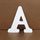 Lettre en bois blanc decoratif