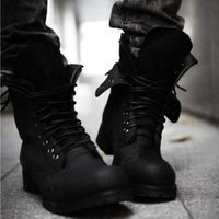 BOTTE 44 verges de bottes simples de noir en cuir verni BOTTE 44 verges de bottes simples de noir en cuir verni