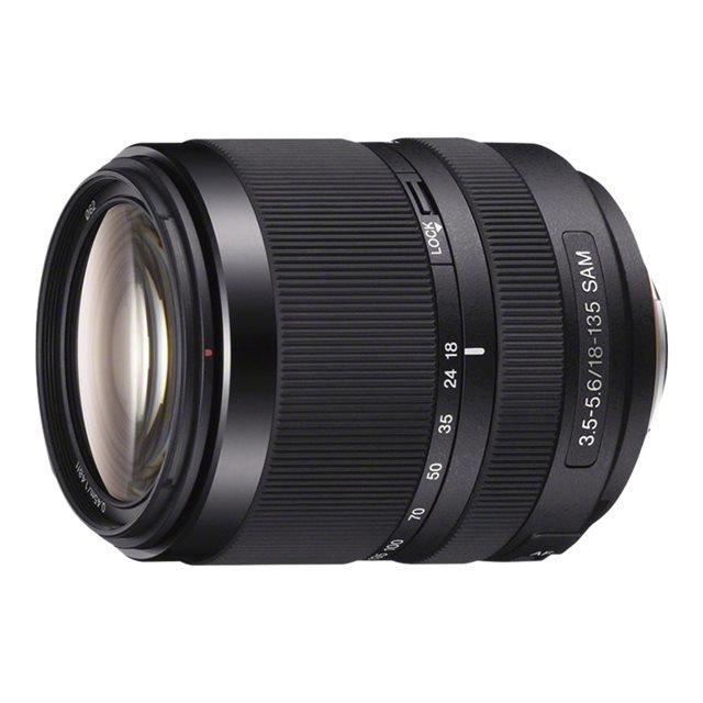 SONY Objectif 18 135 mm F3,5 5,6 SAM   Prise de main et équilibre