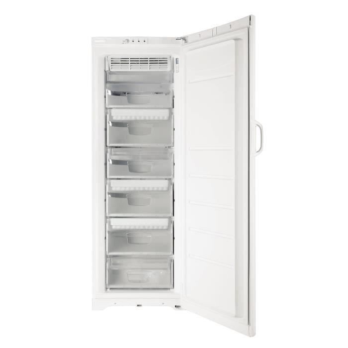  UIAA12F Congélateur1