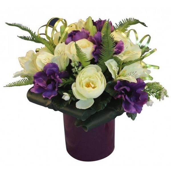 coupe de fleurs artificielles violette pour cimeti