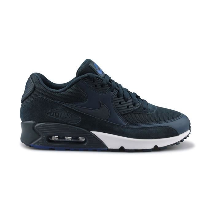 nike 90 essential