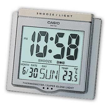 , snooze et calendrier. Env.101.5mm x 108.5mm x 64mm (H x L x P