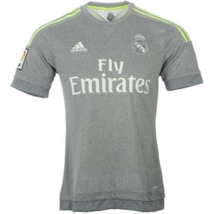 tenue de foot Real Madrid nouveau